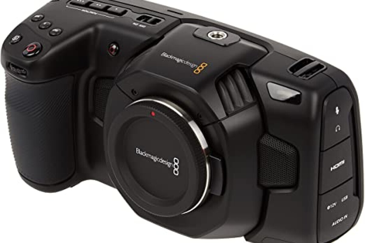 Location KIT  Black Magic Pocket Cinema Camera 4k BMPCC4k avec objectif 12-60 - Lightyshare
