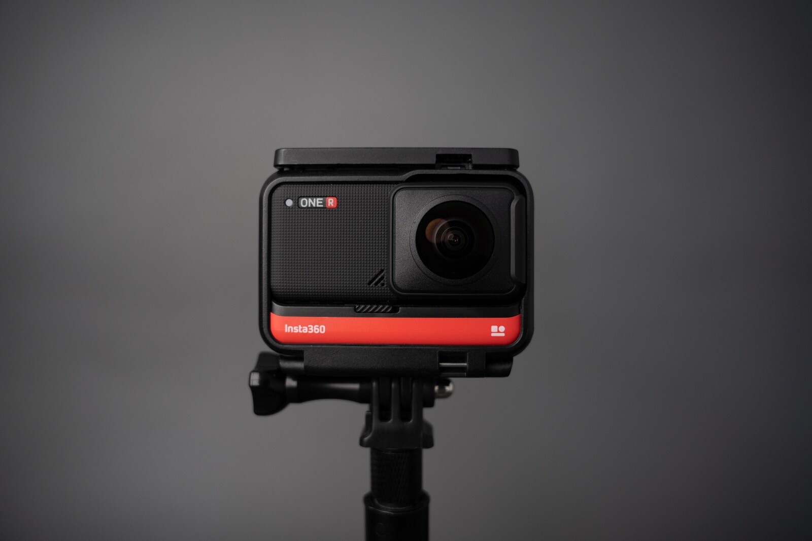 Insta360 One R 4K Twin Edition caméra d'action modulable - Photo 2 sur 4