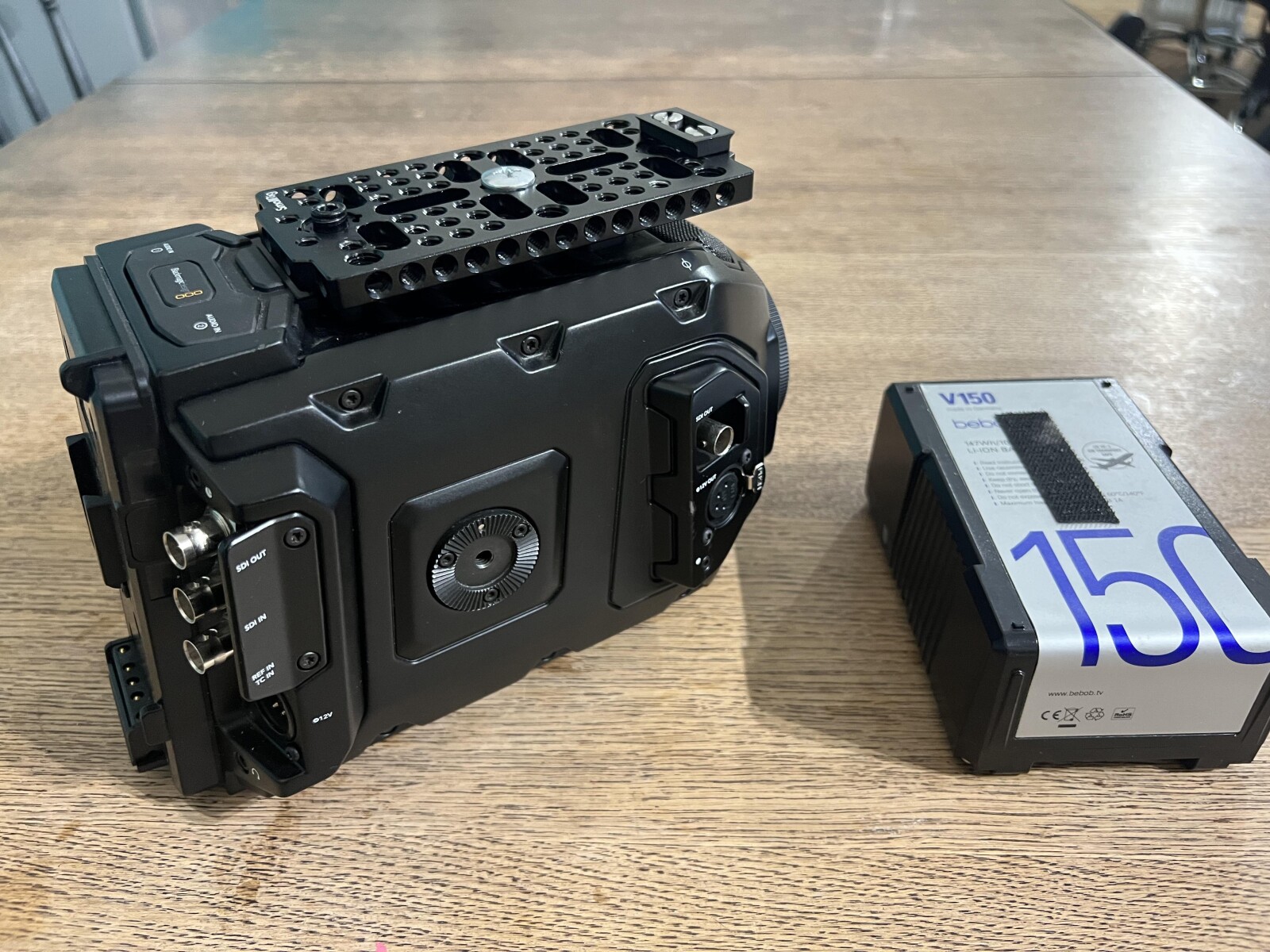 Blackmagic ursa mini 4,6K G2 - Photo 2 sur 4