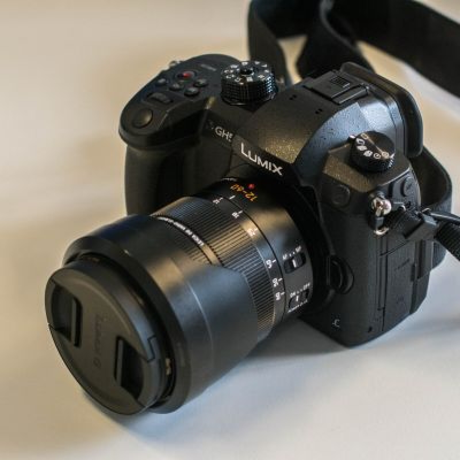 PANASONIC GH5 + OBJECTIF LEICA 12-60mm - Photo 2 sur 3
