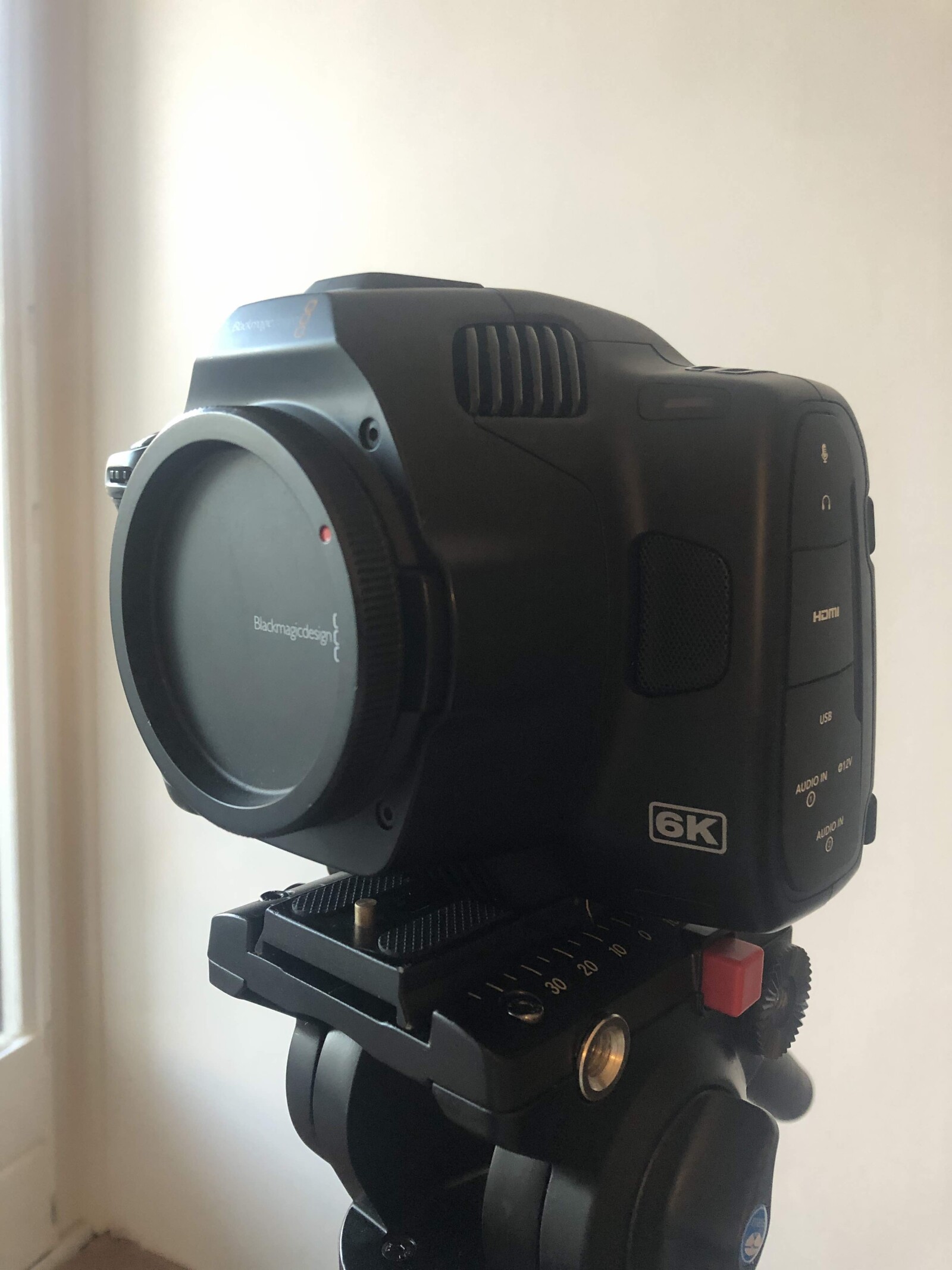  BMPCC 6K Pro - Kit "prêt à tourner" (petit) - Photo 2 sur 7