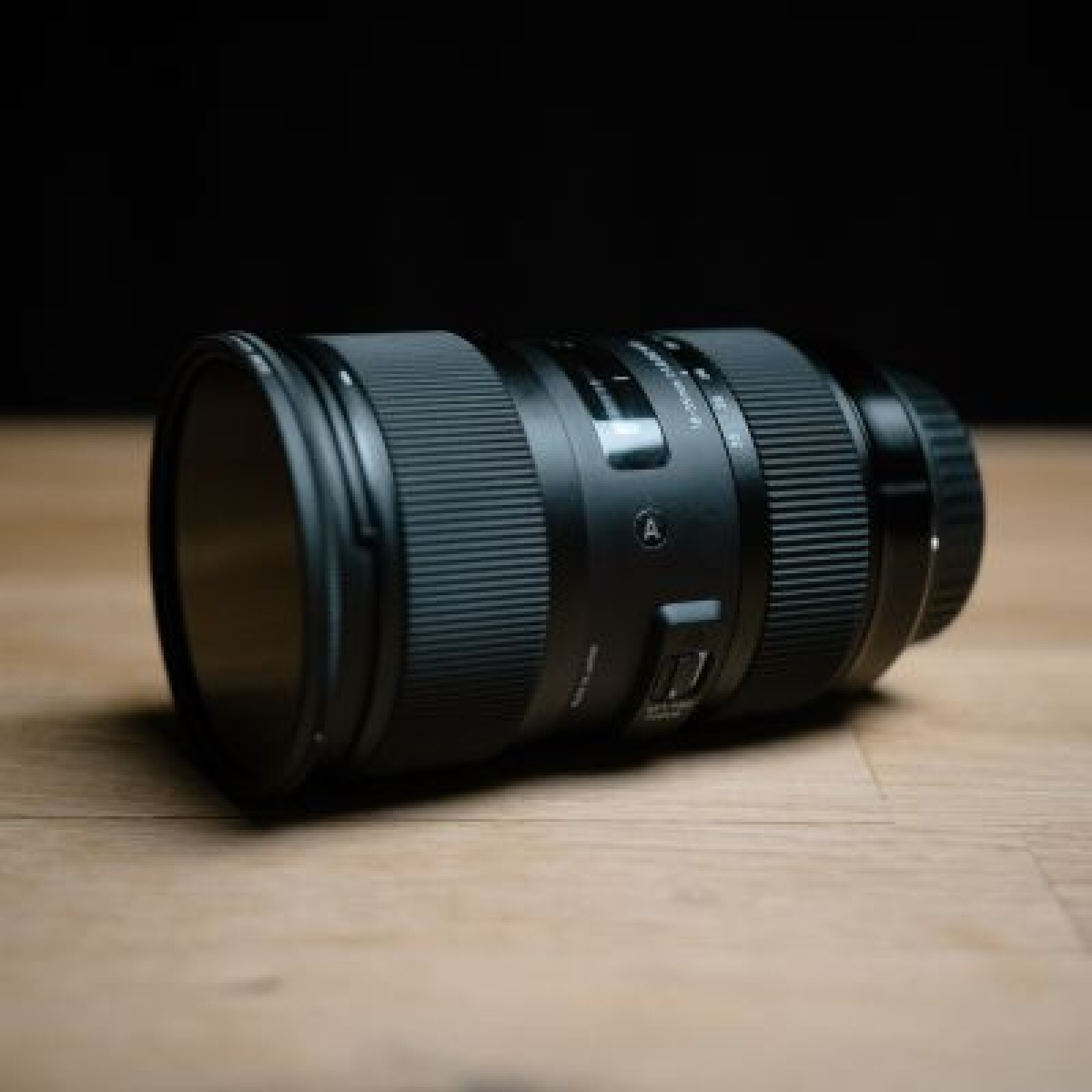 SIGMA 18-35mm 1/8 EF - Photo 1 sur 1