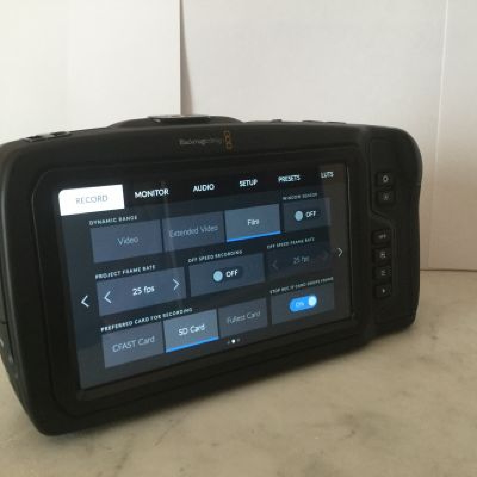 Pocket cinema Camera 4K + 5 batterie - Photo 2 sur 3