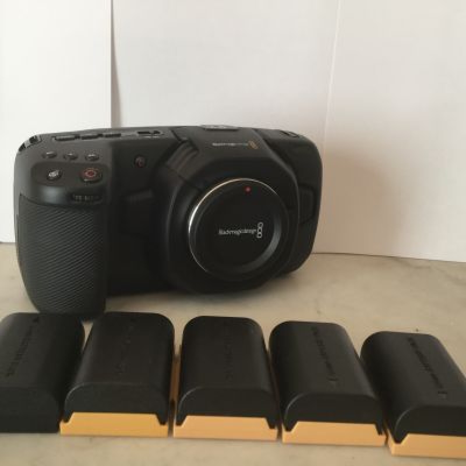 Pocket cinema Camera 4K + 5 batterie - Photo 3 sur 3