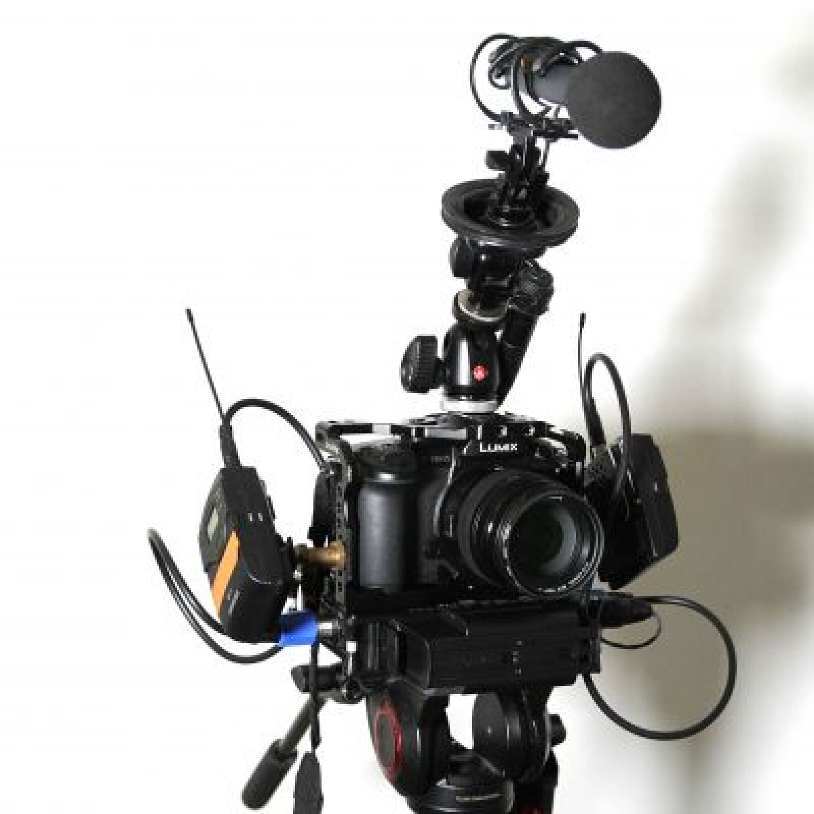 Pack ENG - GH5 + 12-35 f2.8 + 35-100 f2.8 + MixPre-6 II  + KM185 + 2 kit HF G4 + ME 2 - Photo 2 sur 5