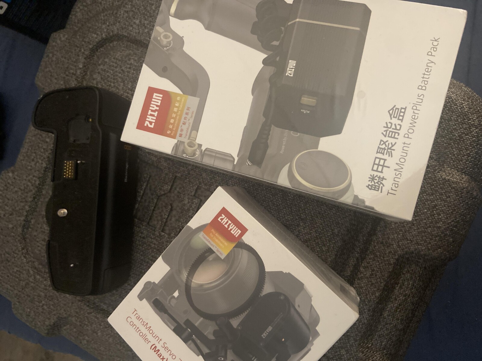 (PACK) black magic 6kpro + Zhiyun crane 3s + follow focus+ objectif zeiss au choix  - Photo 5 sur 5