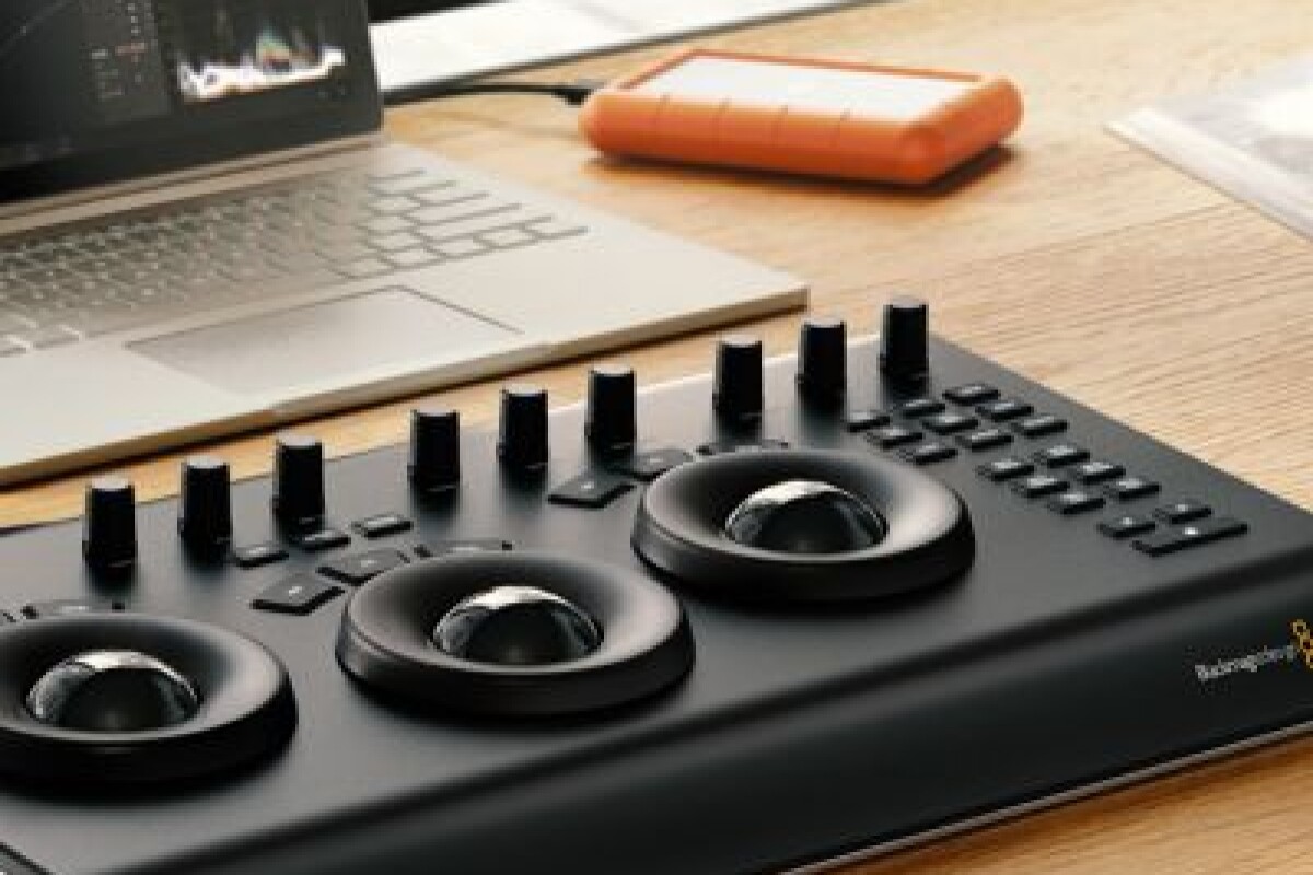 Location Blackmagic Design DaVinci Resolve Micro Panel - Lightyshare