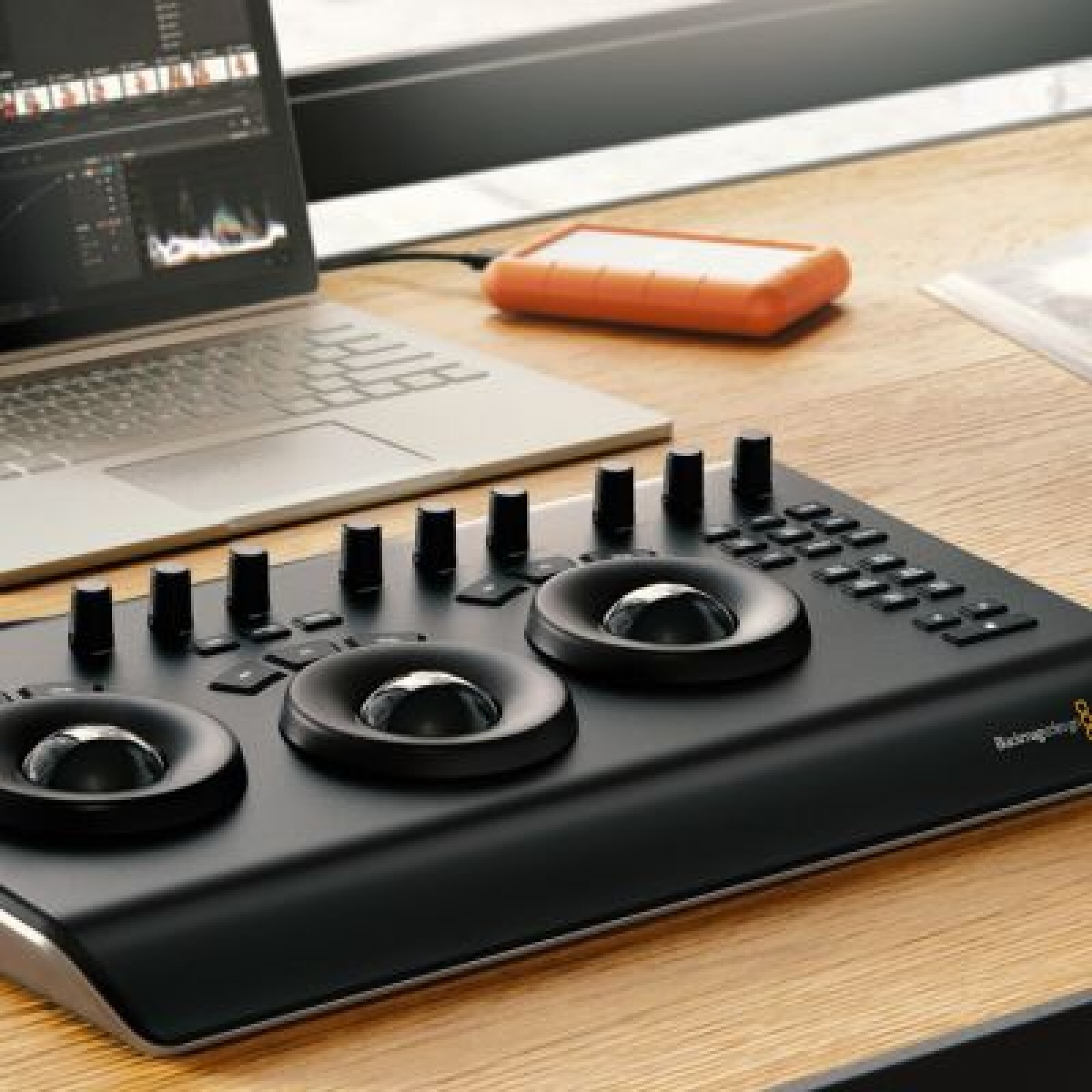 Blackmagic Design DaVinci Resolve Micro Panel - Photo 1 sur 1