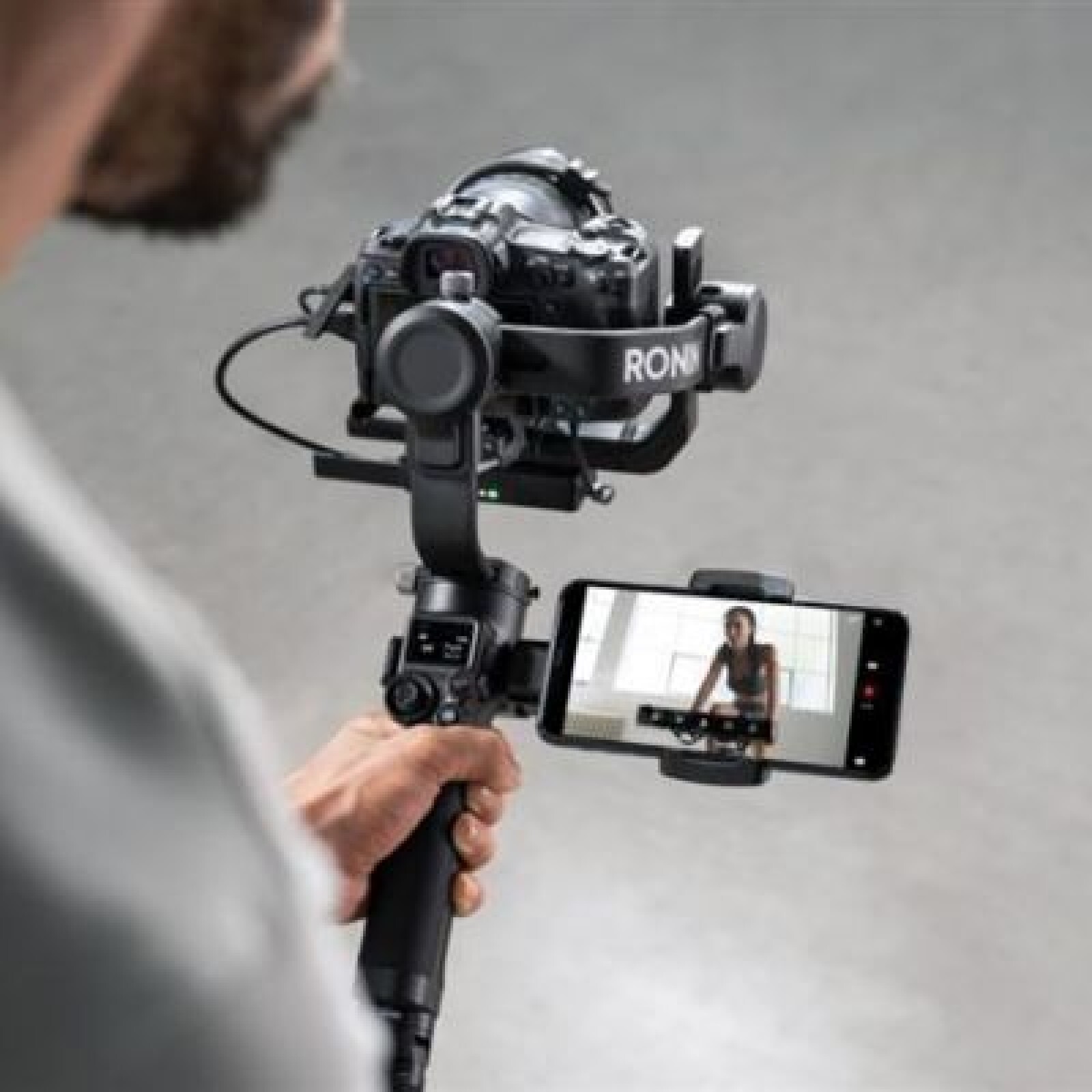 PACK TOURNAGE A7III + RONIN RSC2 PRO + 85mm f1.8 + 28-70mm f3.5-5.6 - Photo 1 sur 5