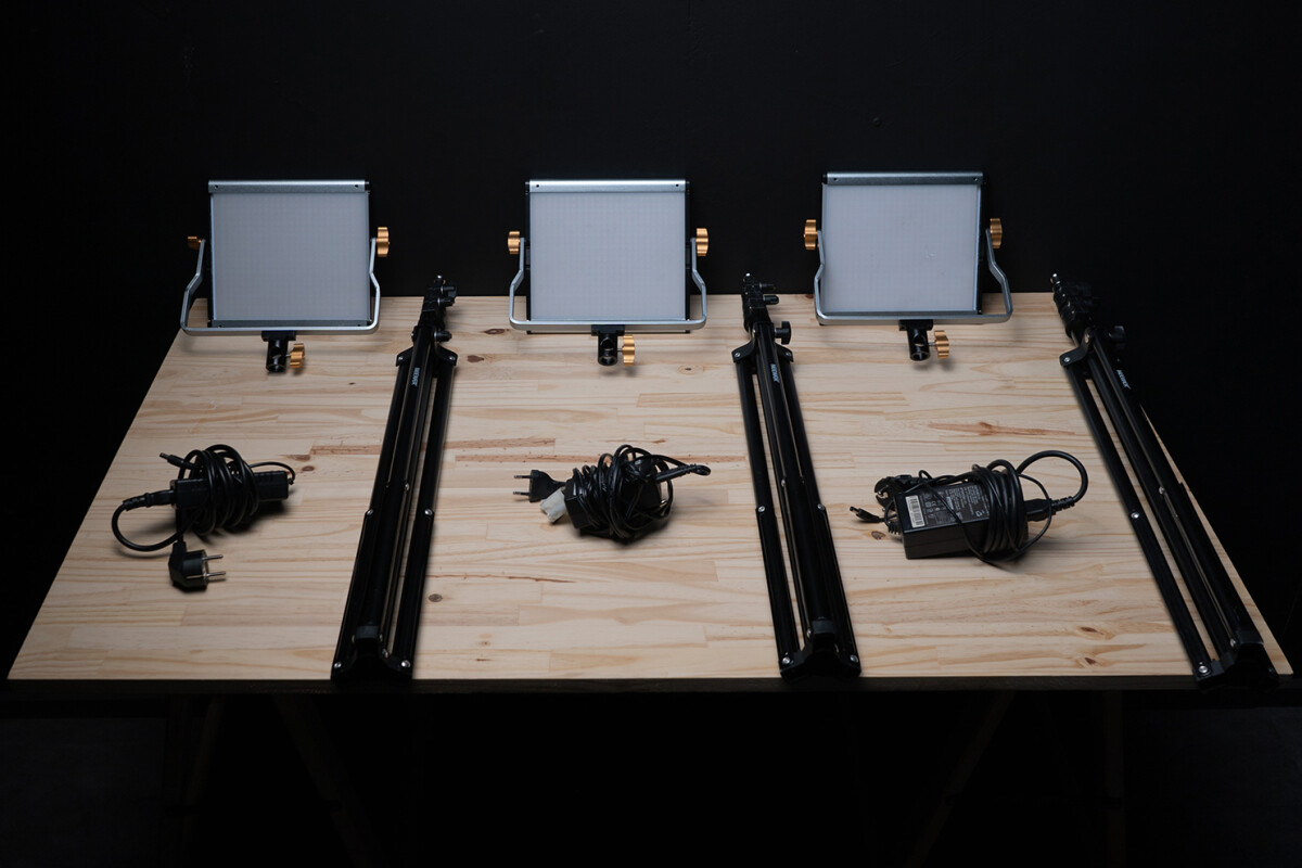 Location Kit 3 panneaux led Neewer 480 bicolor - Lightyshare