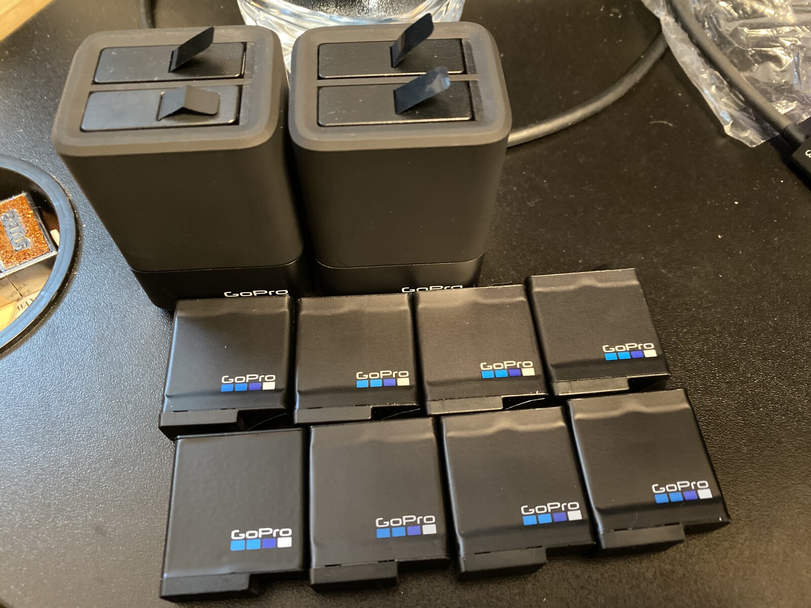Gopro pack Aero 7 black + 12 batteries + 2 chargeurs + 3 ventouses - Photo 8 sur 8