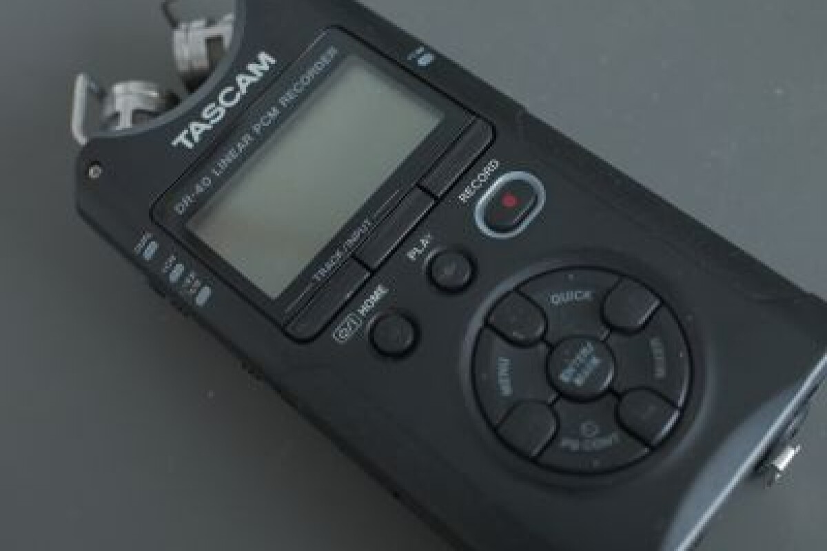 Location Tascam DR-40 - Lightyshare