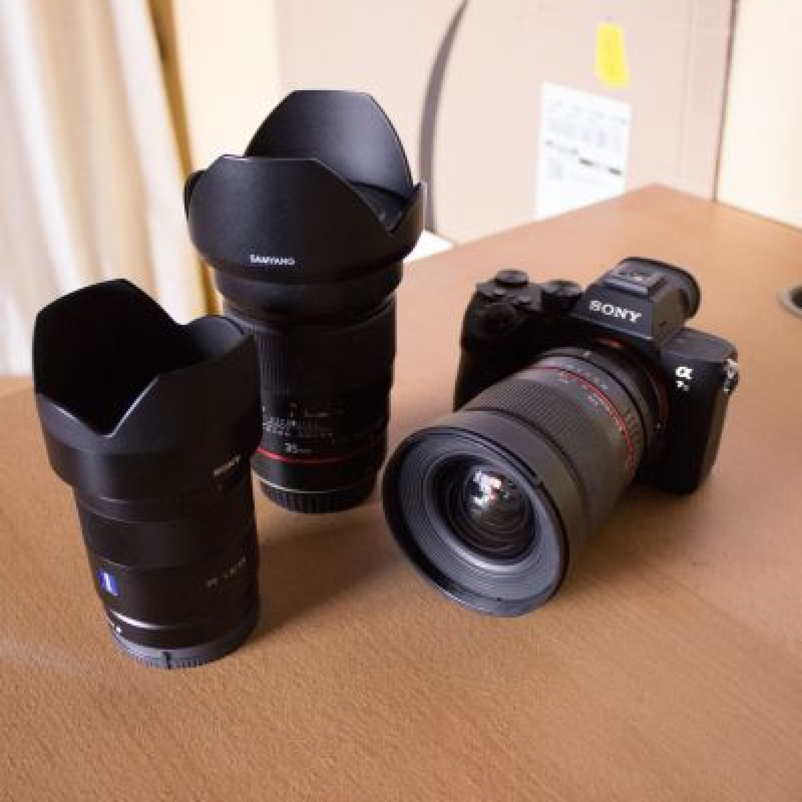 Pack Sony A7III + 16mm/35mm/55mm - Photo 1 sur 4