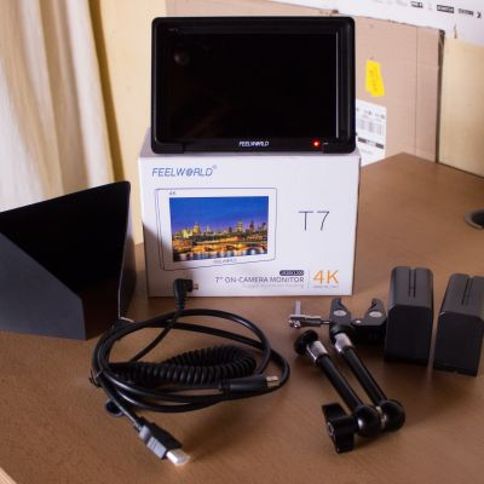 Moniteur Feelworld T7 (7'') - Photo 1 sur 4