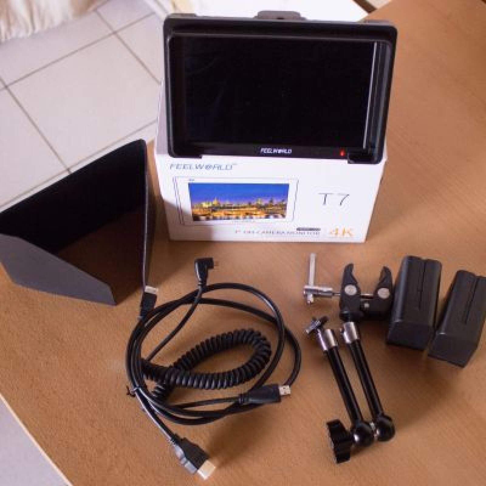 Moniteur Feelworld T7 (7'') - Photo 3 sur 4