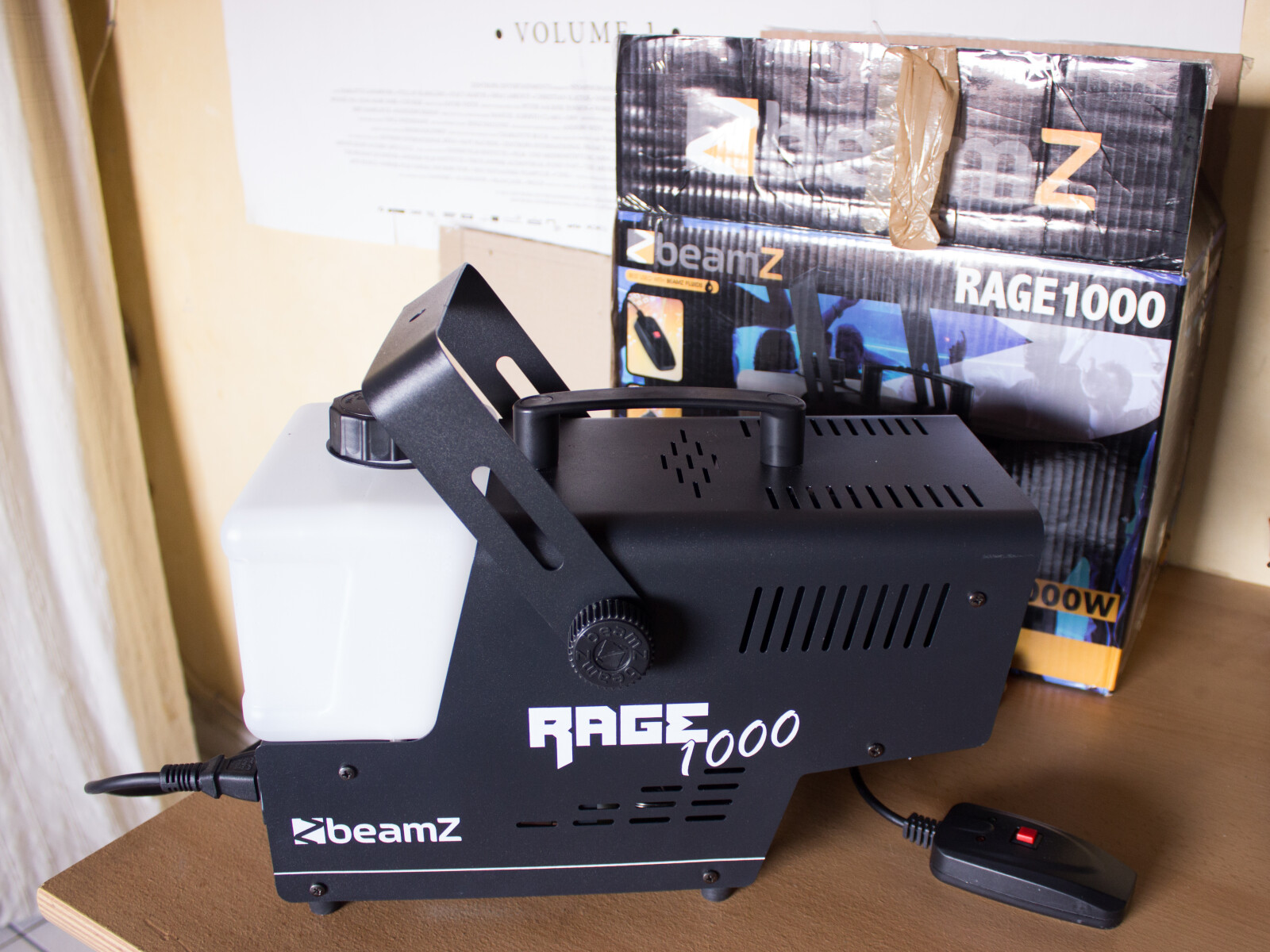 Machine à Fumée BeamZ Rage1000 (1000W) - Photo 1 sur 3