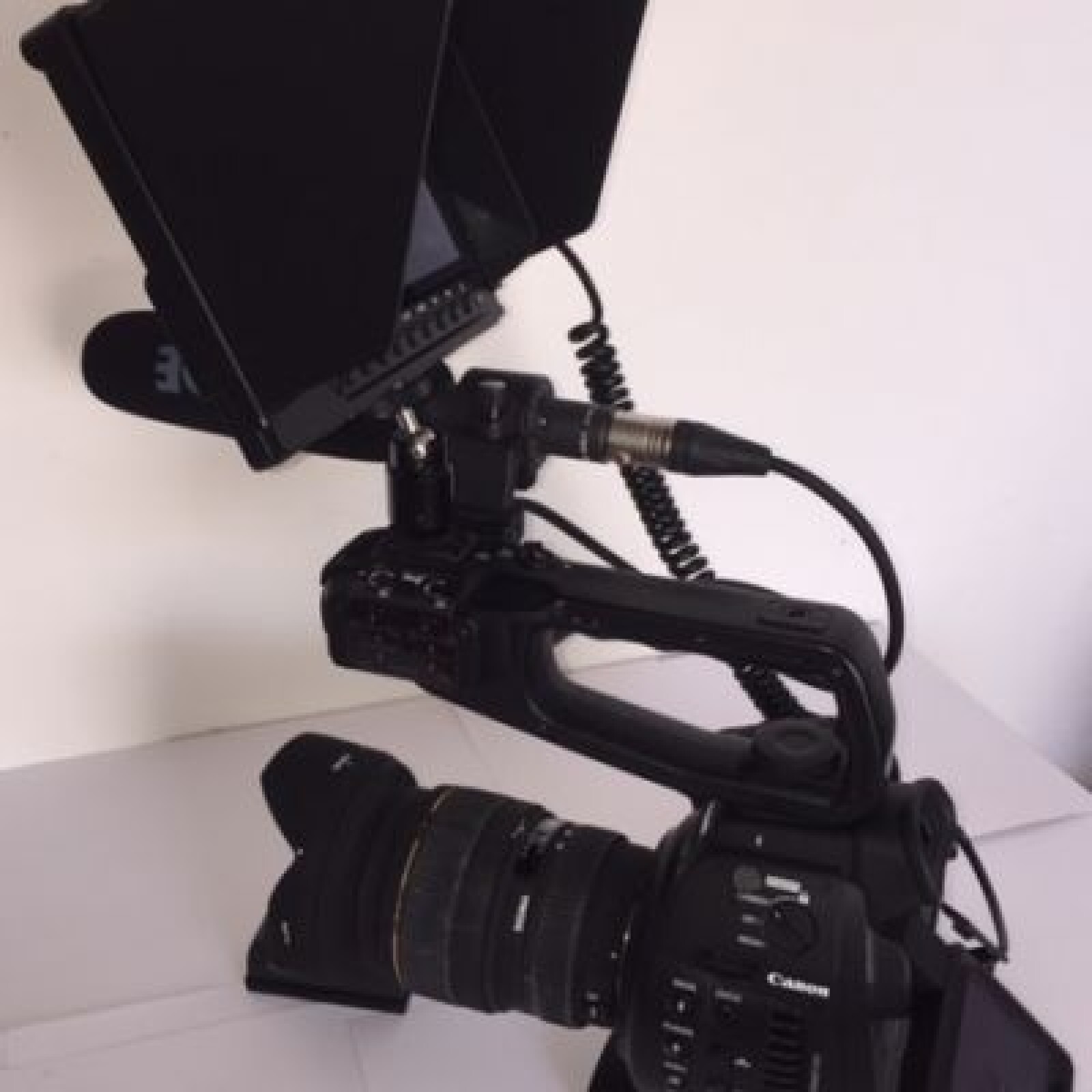 LOCATION CANON C100 mark I + DAF + OBJECTIF 24/70 - Photo 2 sur 3