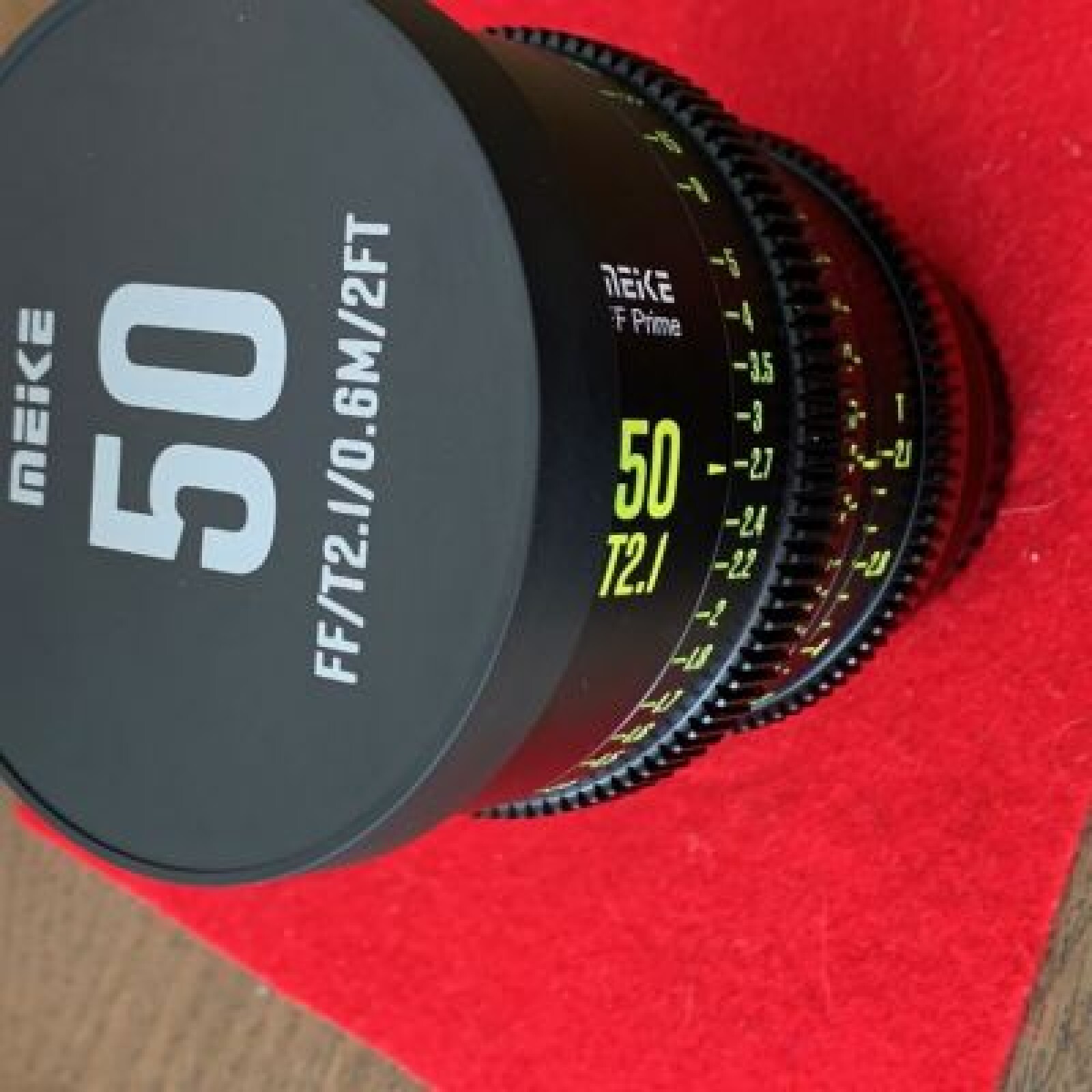 Objectif Cinéma Meike 50mm T2.1 Prime Monture Canon EF - Photo 2 sur 2