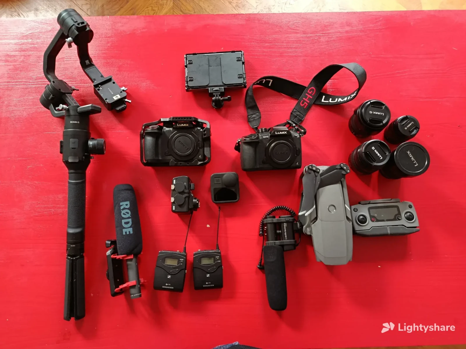 Pack Tournage Pro Intégral : 2x GH5 (Optiques f/2.8) + Drone Mavic 2 Pro + Son Sennheiser + Lumières + Stab + GoPro MAX - Photo 1 sur 1