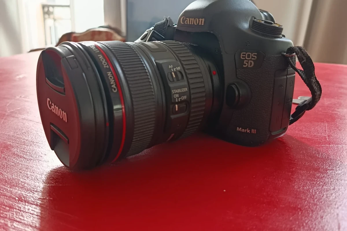 Location Canon 5D Mark III - Lightyshare