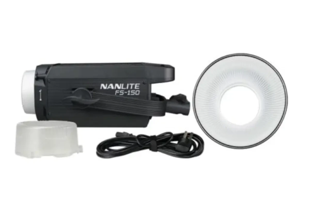 Location Nanlite FS150 - Lightyshare