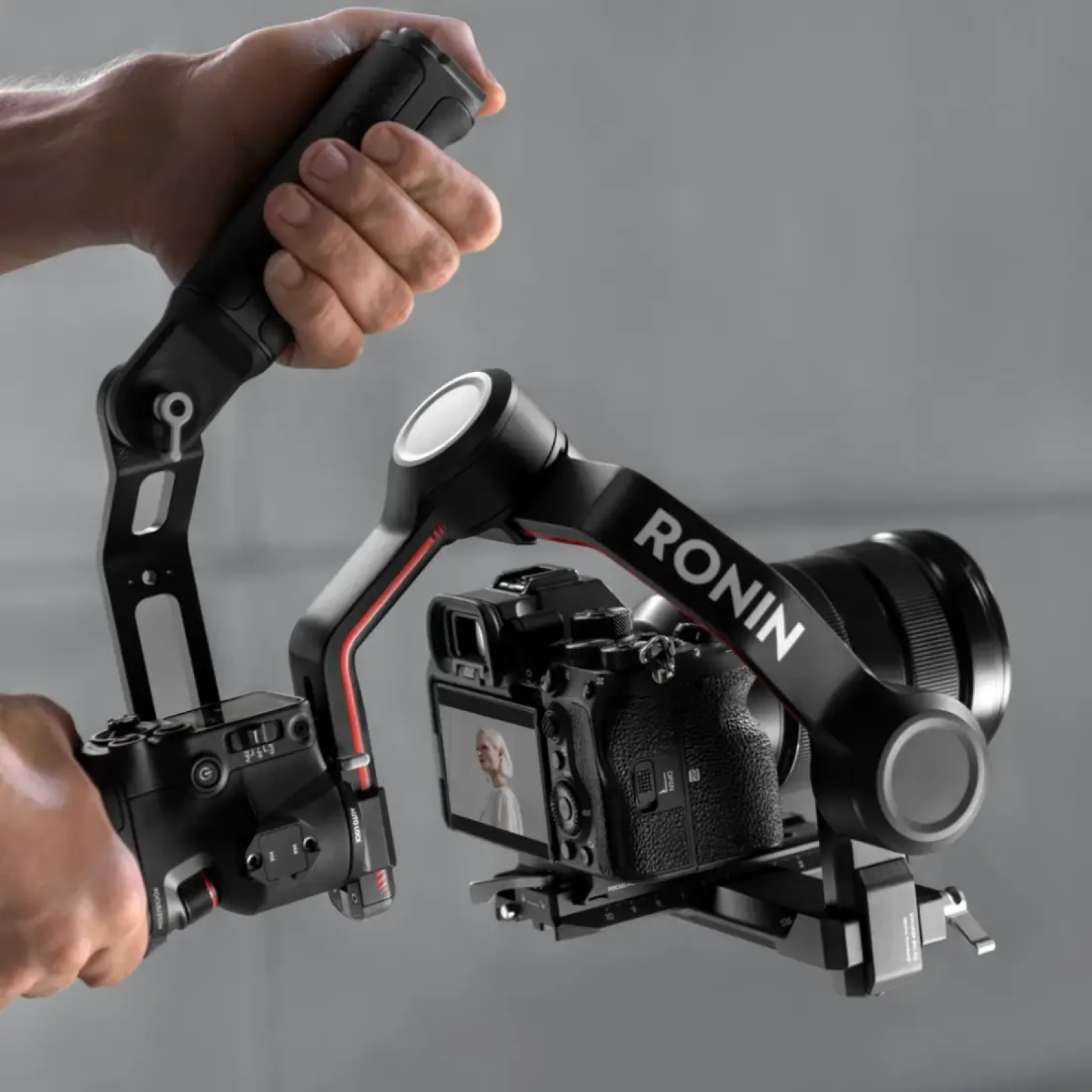 Caméra Canon EOS R5 C + objectif Canon RF 24-105mm + Ronin RS3 pro - Photo 1 sur 1