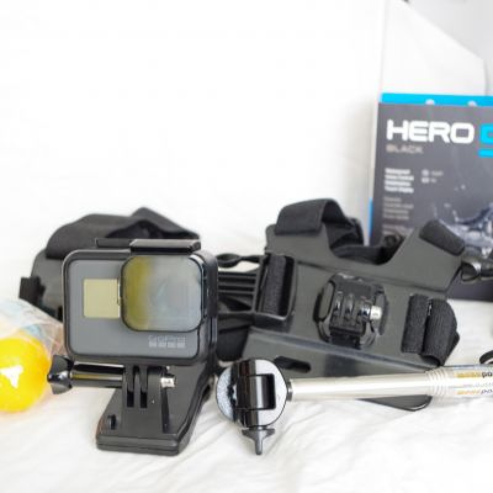 Go Pro avec tous les accessoires - Photo 1 sur 2
