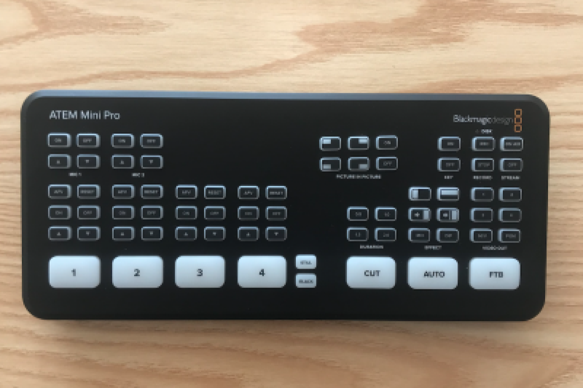 Location Mélangeur ATEM mini PRO - Lightyshare