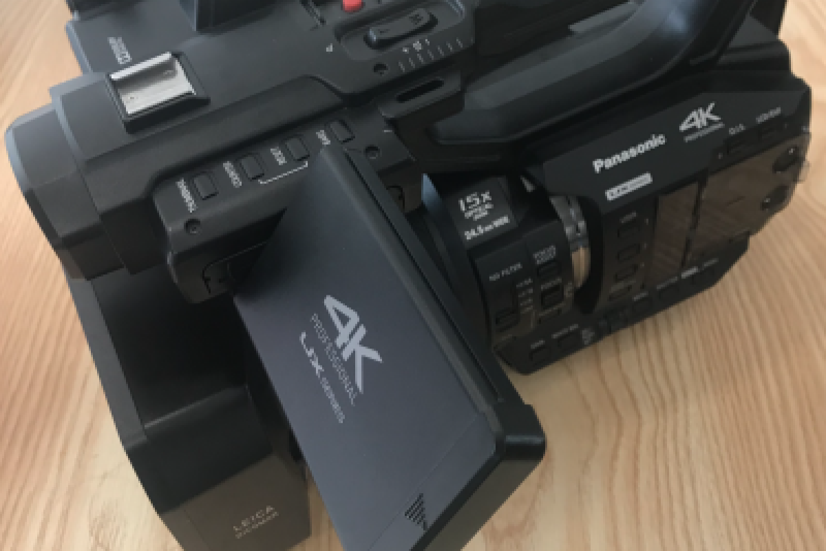 Location Panasonic UX 90 - Lightyshare