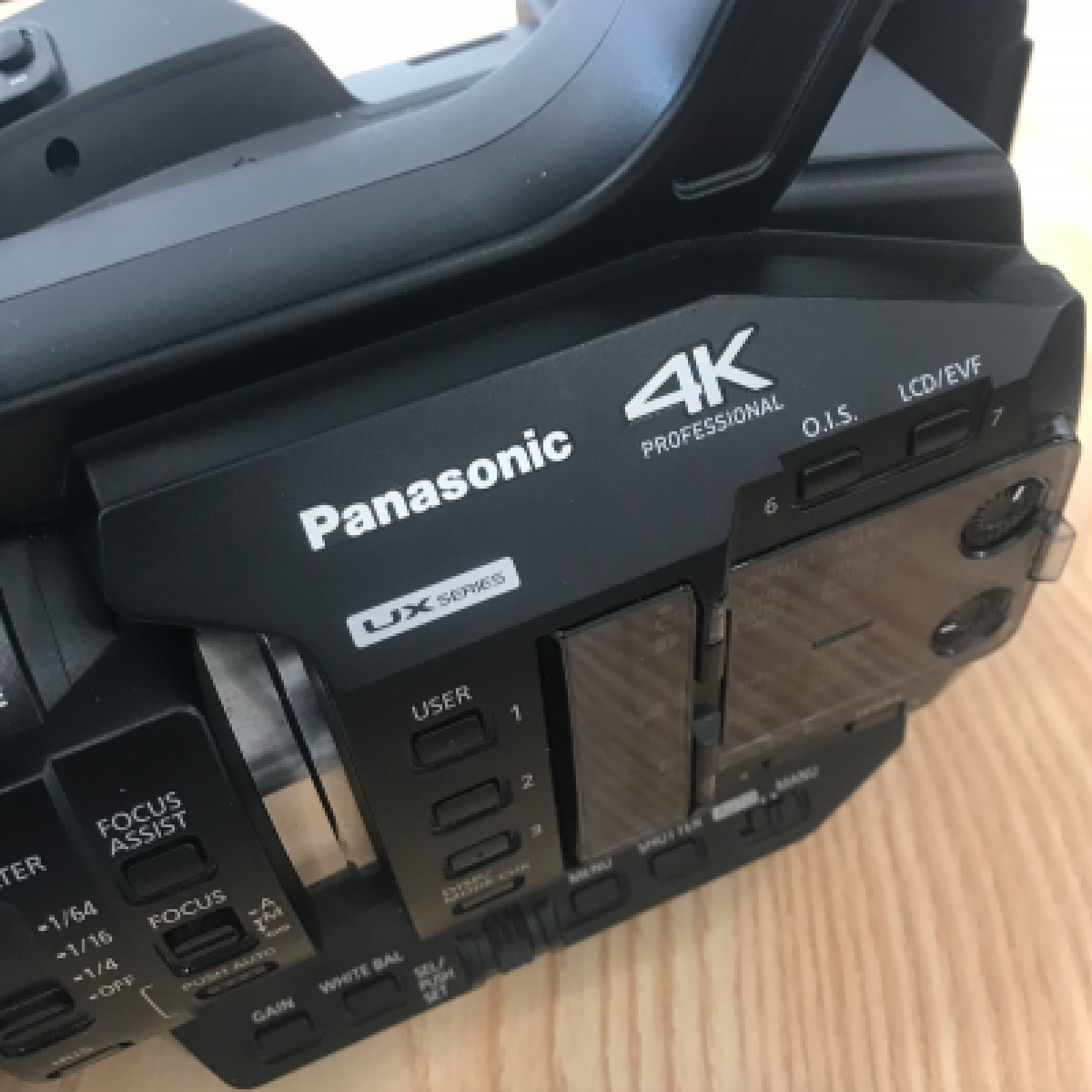 Panasonic UX 90 - Photo 2 sur 2