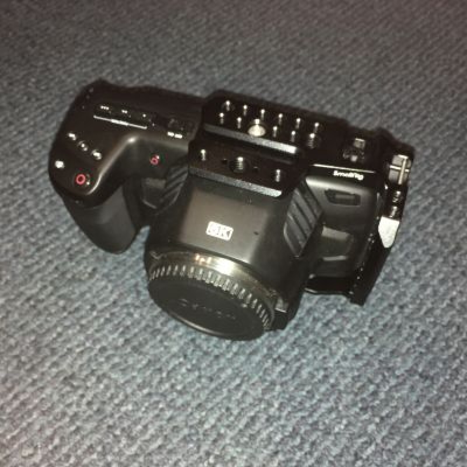 BLACK MAGIC POCKET CINEMA CAMERA 6K (BMPCC) + 4 batteries - Photo 1 sur 3