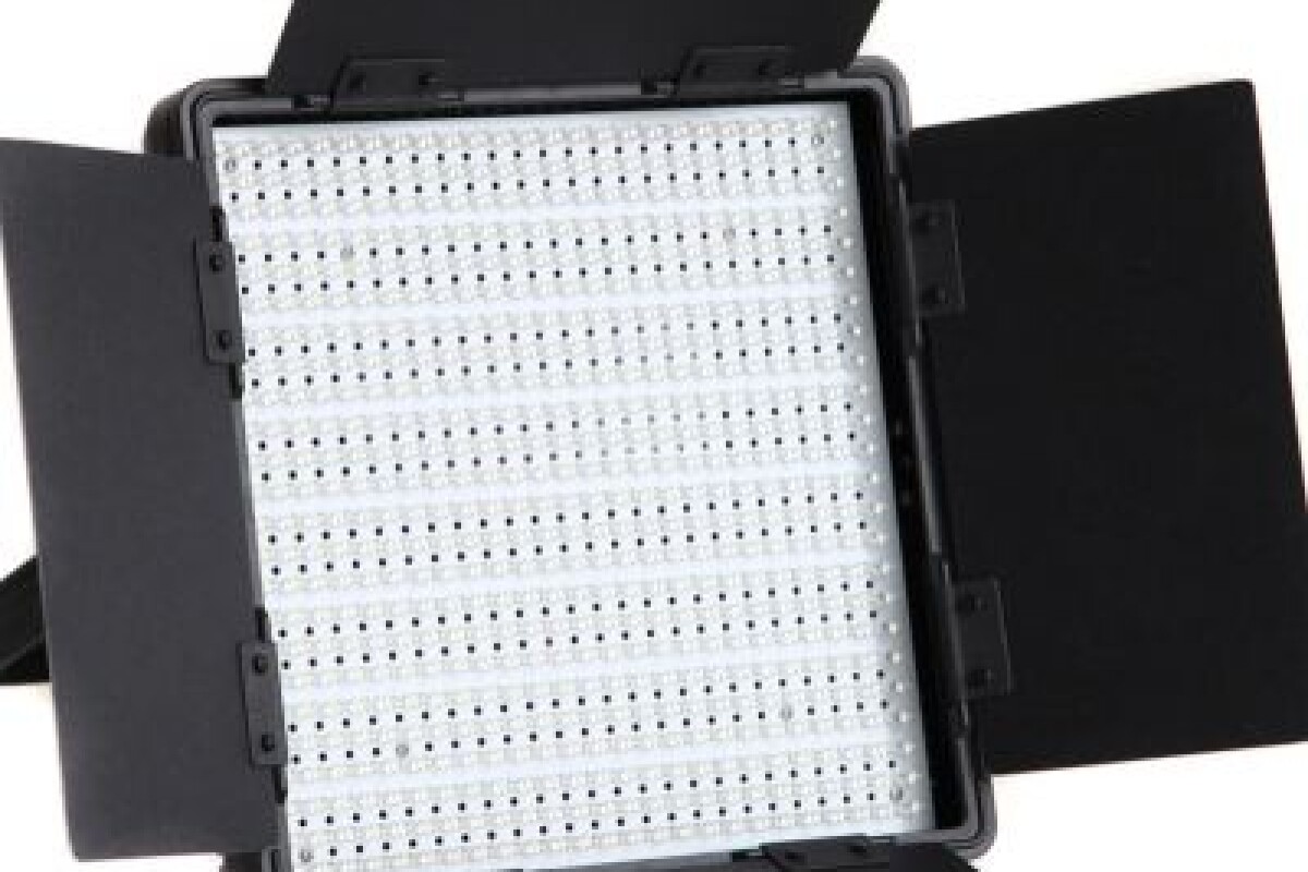 Location 2 PANNEAUX LED 30X30 S600BC + TREPIEDS - Lightyshare