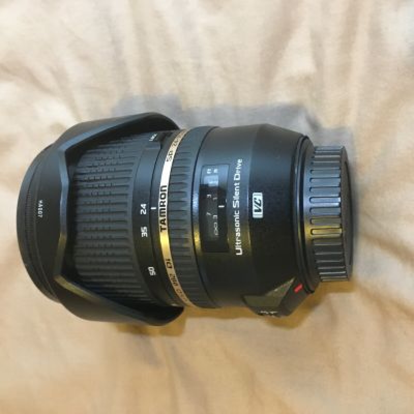 24 70 mm f2.8 Monture canon EF full frame modèle sp - Photo 1 sur 1