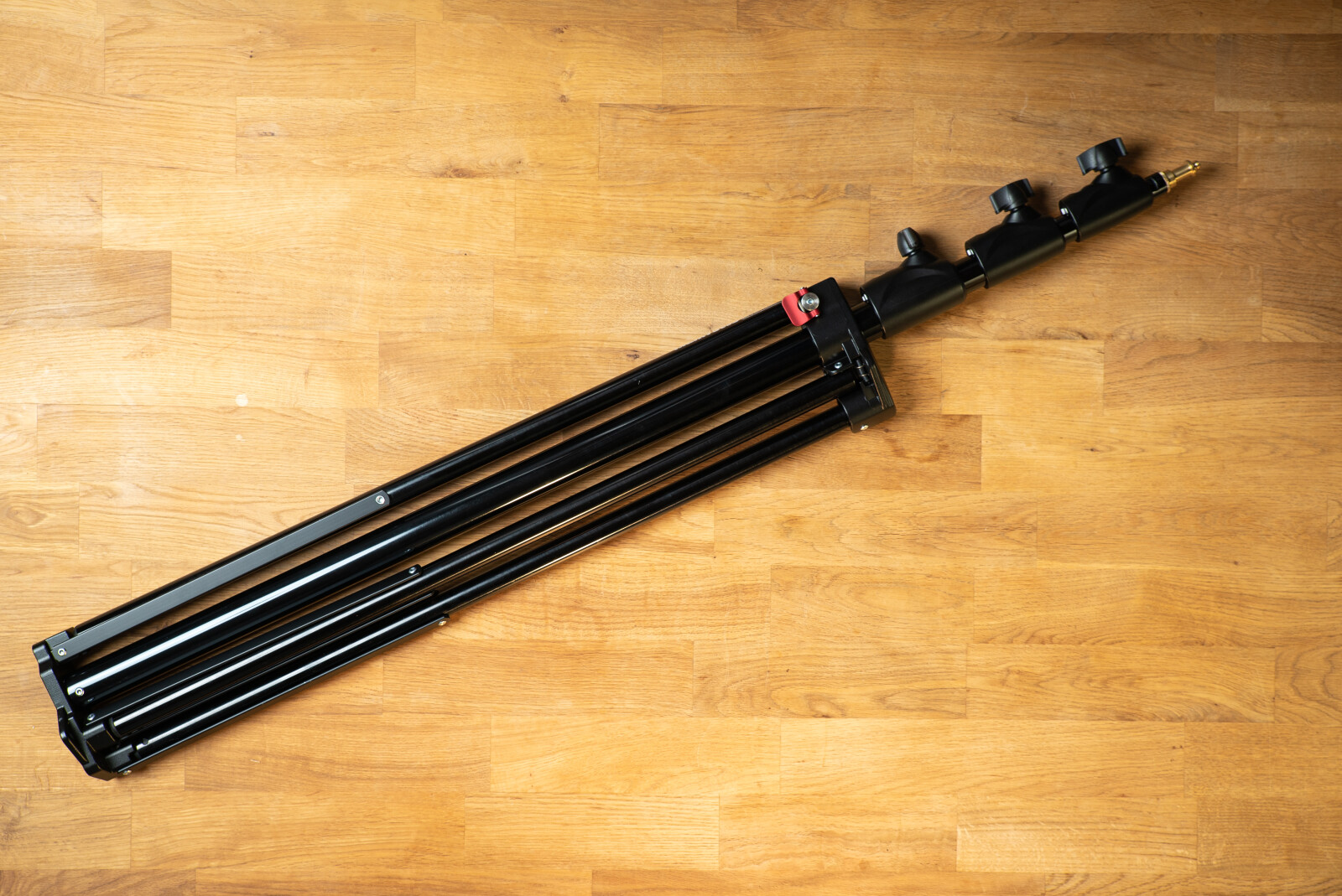 KIT LED 2 Amaran 200x + 1 Amaran 200d + 2 Pavotube 30c - Photo 5 sur 5