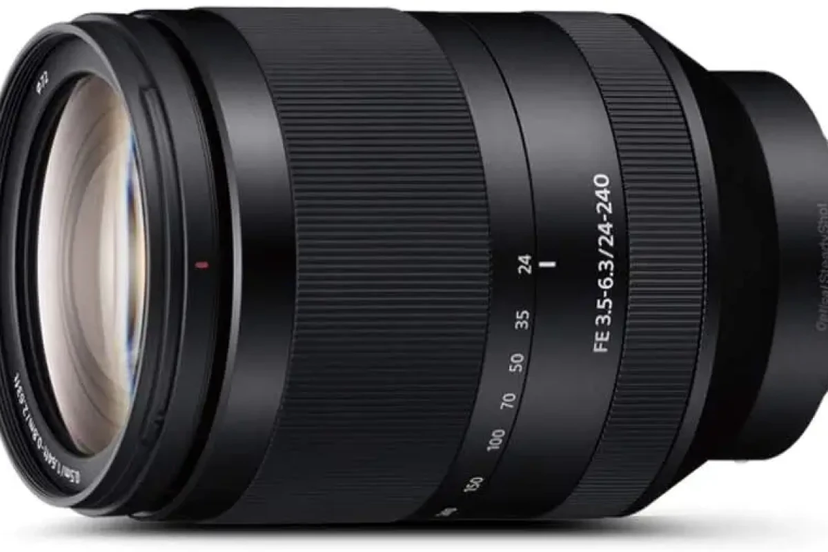 Location Sony SELSEL24240 FE 24-240 mm f/3.5-6.3 OSS - Lightyshare