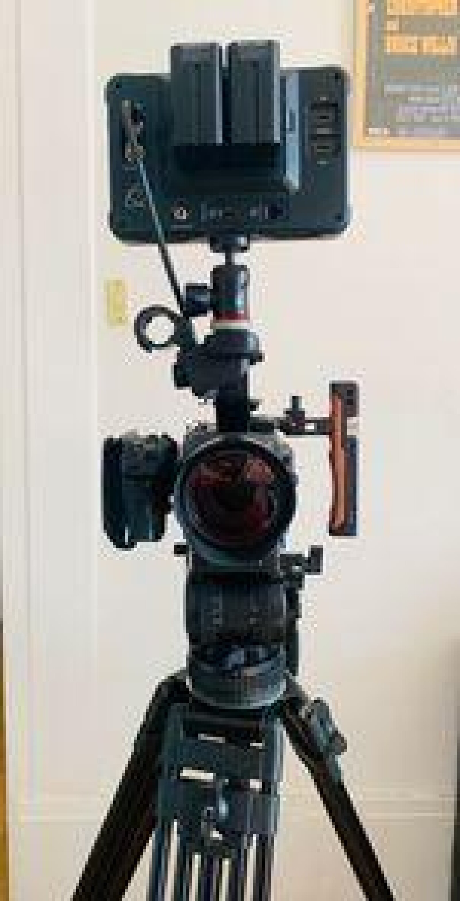 Sony FX6 + Accessoires - Photo 3 sur 5