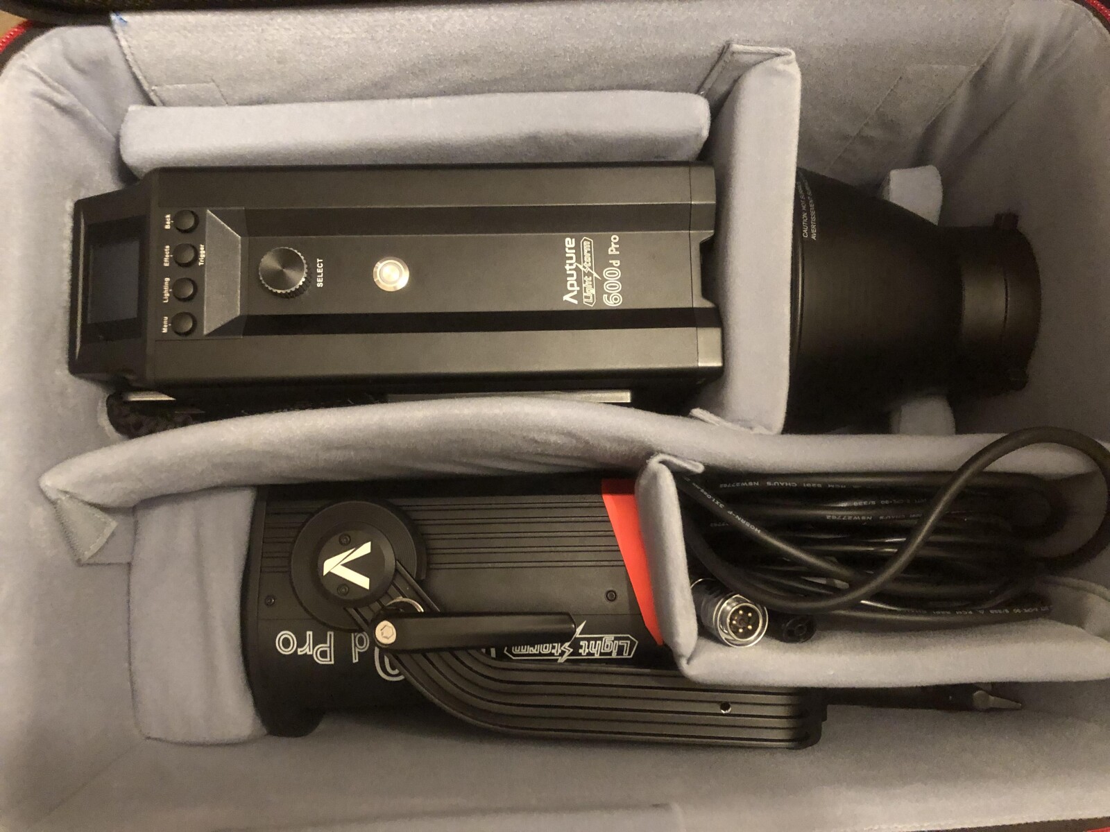 Aputure COB LS 600D Pro  - Photo 1 sur 3