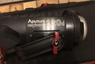Location Aputure LS 120D 