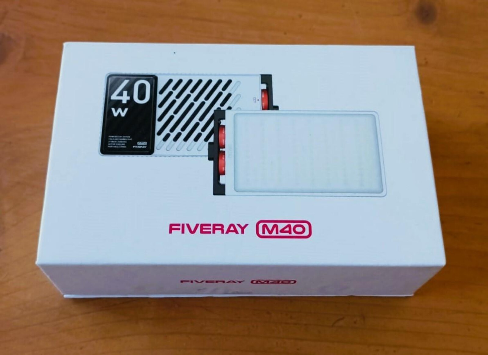Panneau LED FIVERAY M40 Zhiyun - Photo 1 sur 4