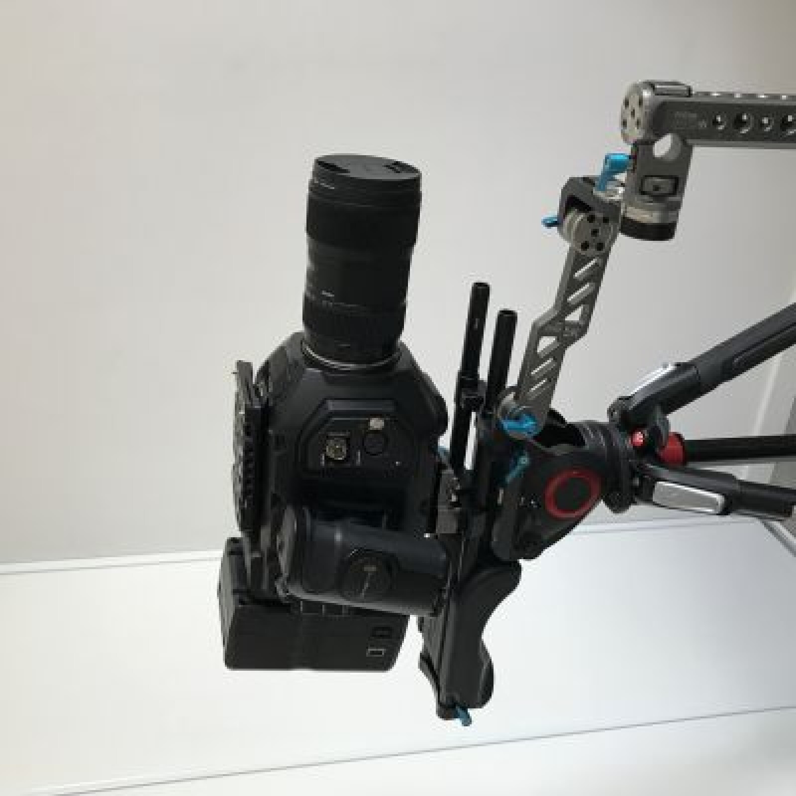 KIT URSA MINI 4K - Photo 3 sur 3