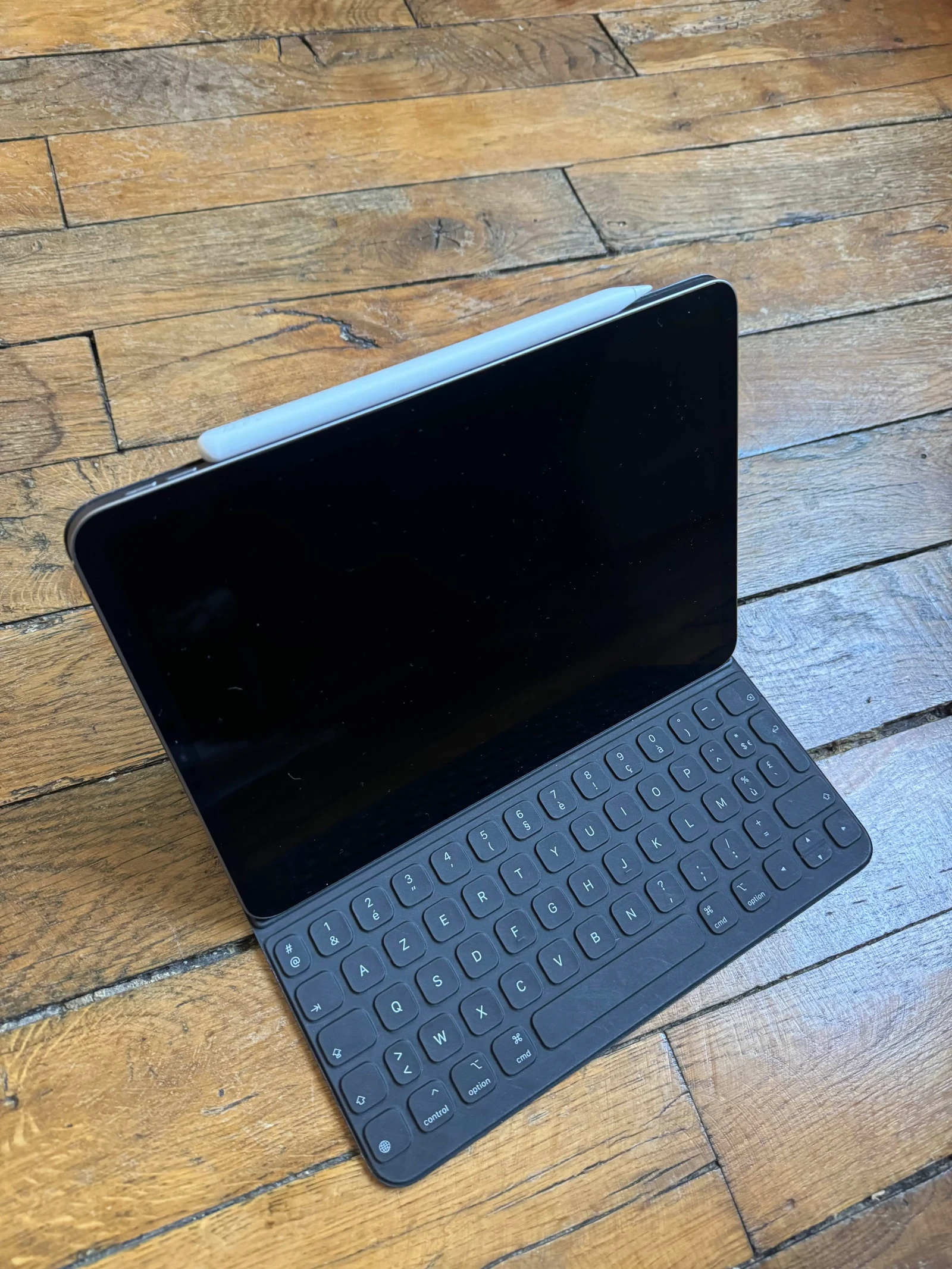 Apple iPad pro 11 pouces 4e génération - Photo 1 sur 3