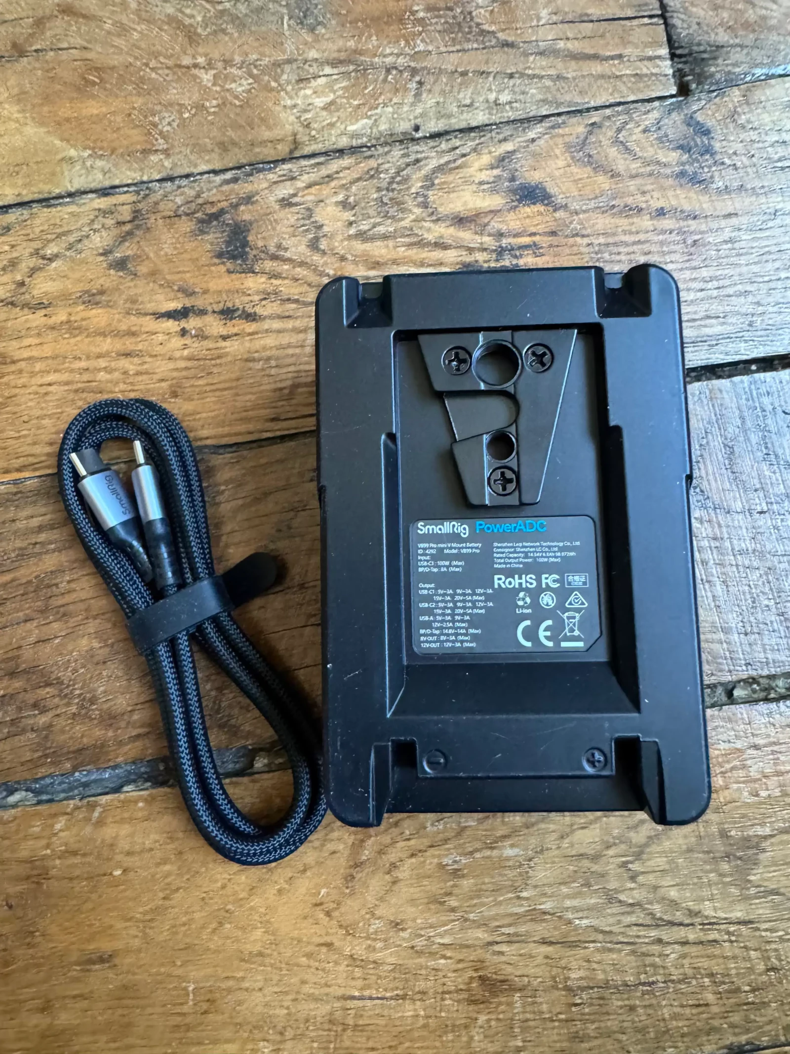 SmallRig VB99 Batterie mini V-Mount (99Wh) - Photo 4 sur 5