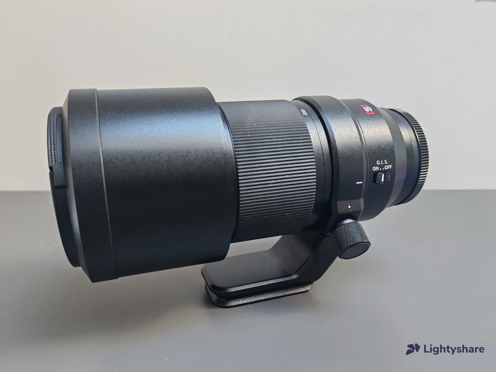 Panasonic LUMIX S PRO 70-200mm F2.8 O.I.S. (S-E70200) - Photo 2 sur 2
