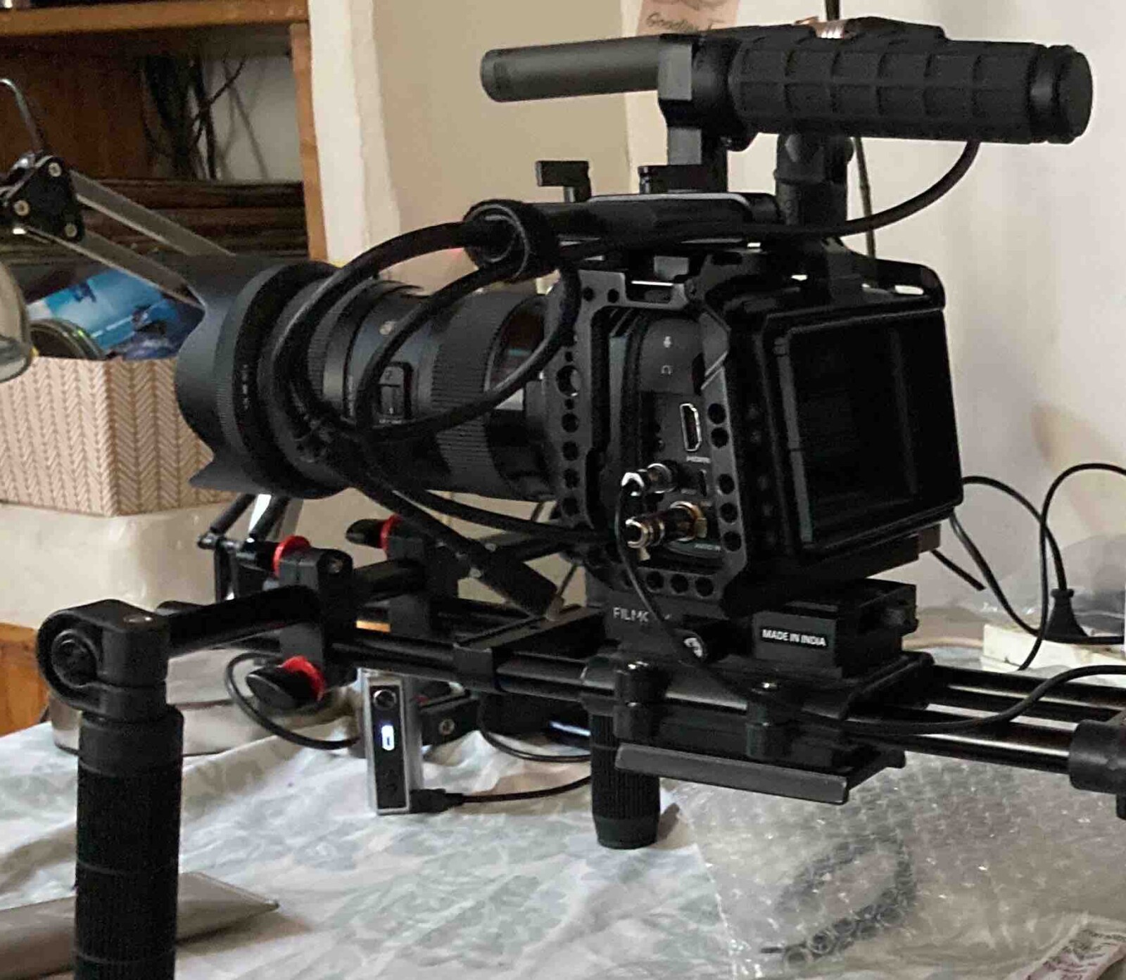 Blackmagic Design Pocket Cinema Camera 6K - Photo 3 sur 6