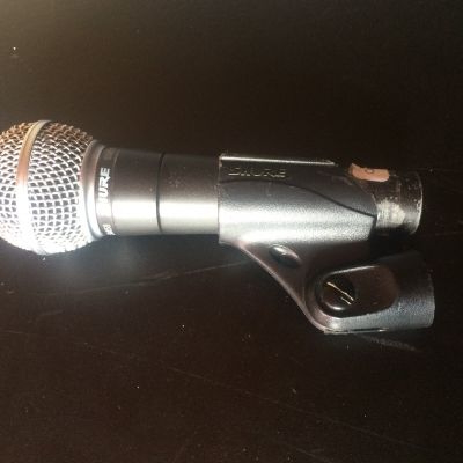 Sm58 avec pince - Photo 1 sur 2