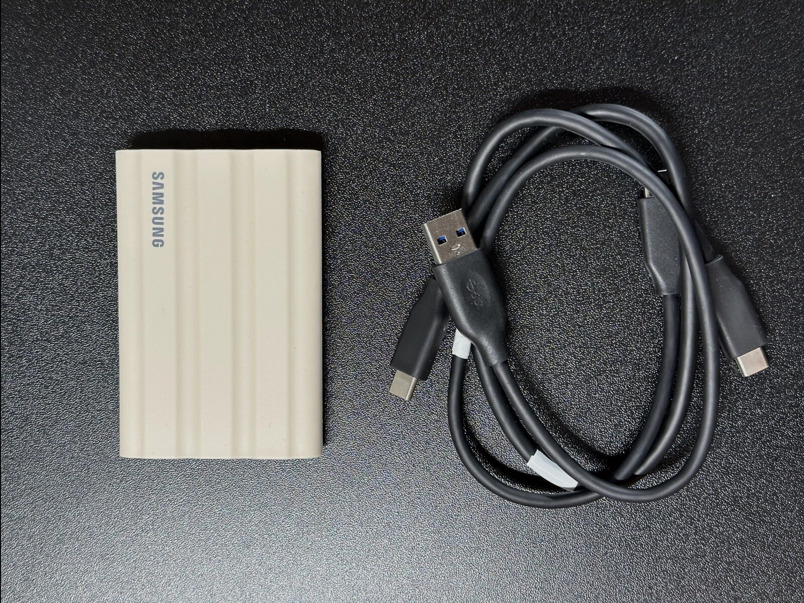Samsung Samsung SSD T7 - Photo 1 sur 2