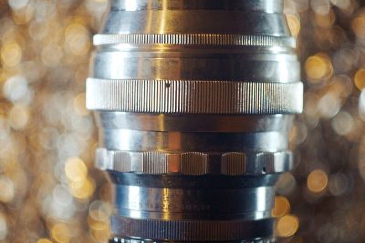 Location Objectif URSS Helios-40 (85mm f/1.5) Canon EF - Lightyshare
