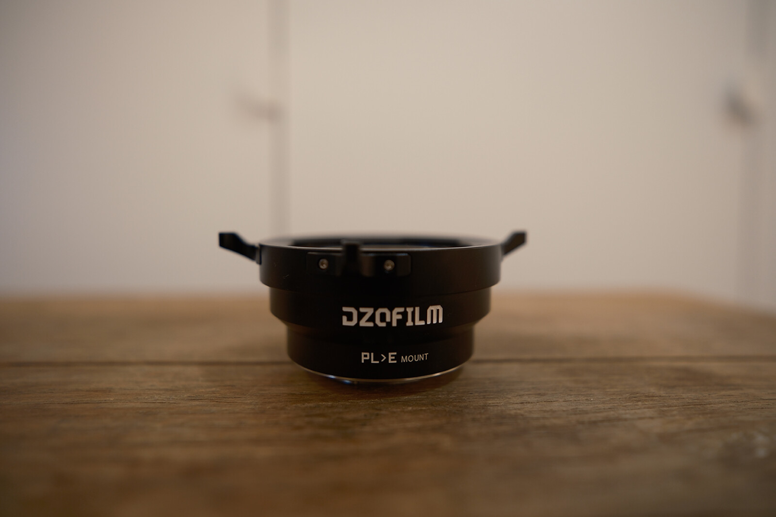 DZOFILM Octopus adapteur PL vers Sony E - Photo 4 sur 4