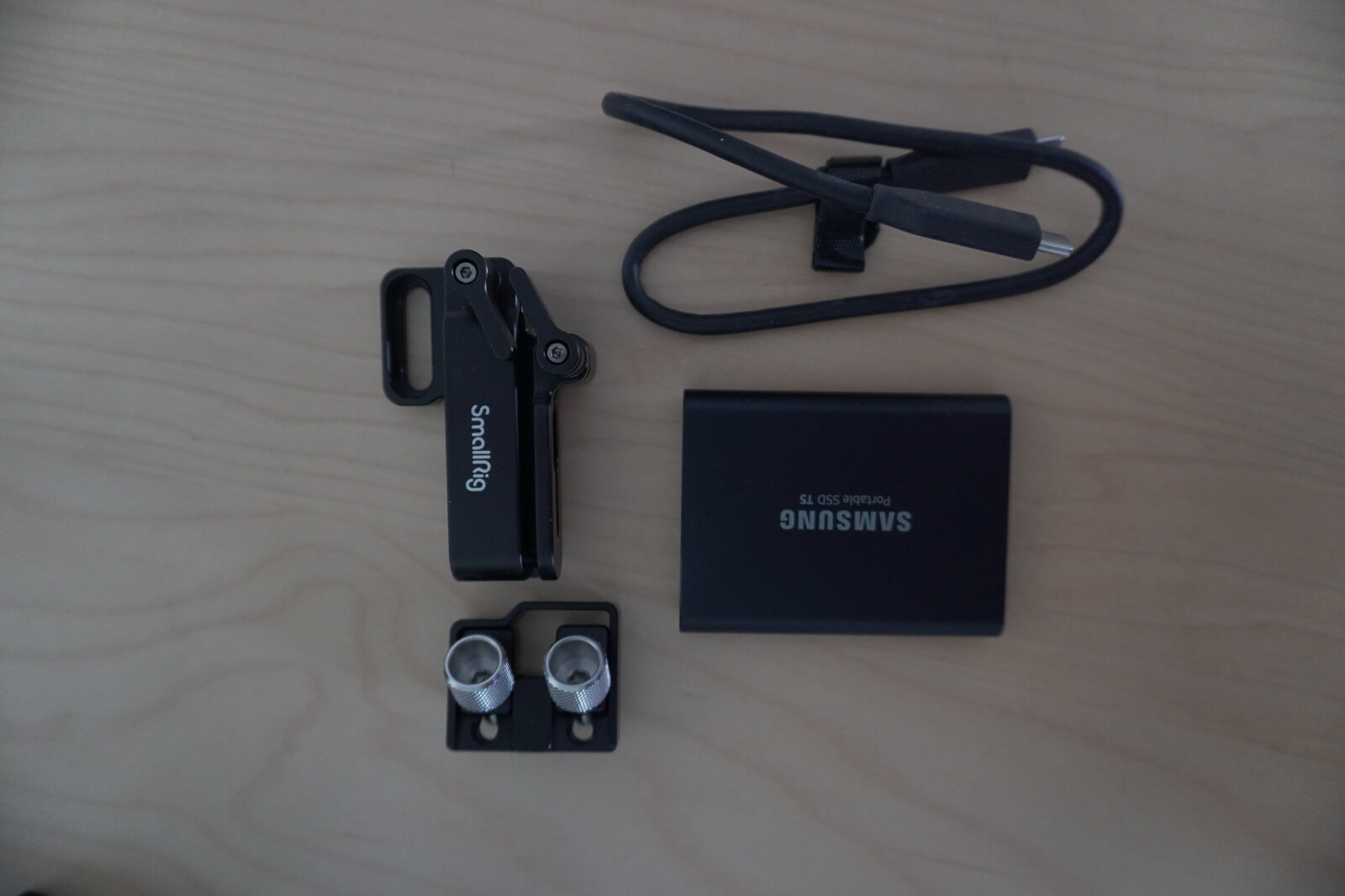 Blackmagic Pocket Cinema 4K - Kit tournage (avec Sigma 18-35mm f1.8 et Sigma 50-100mm f1.8) - Photo 3 sur 5