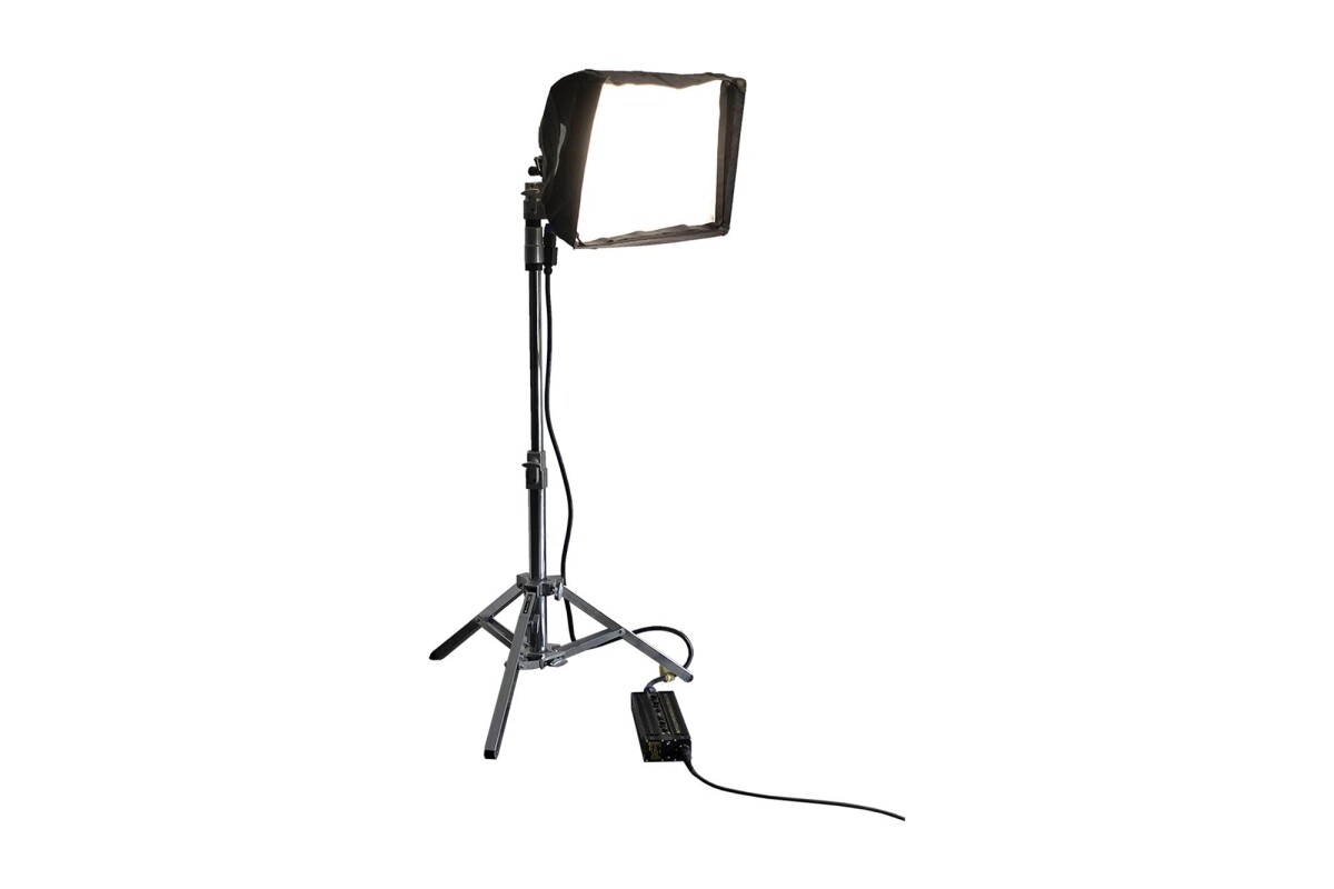 Location Dedolight DLH4 x 150S + Chimera softbox - Lightyshare